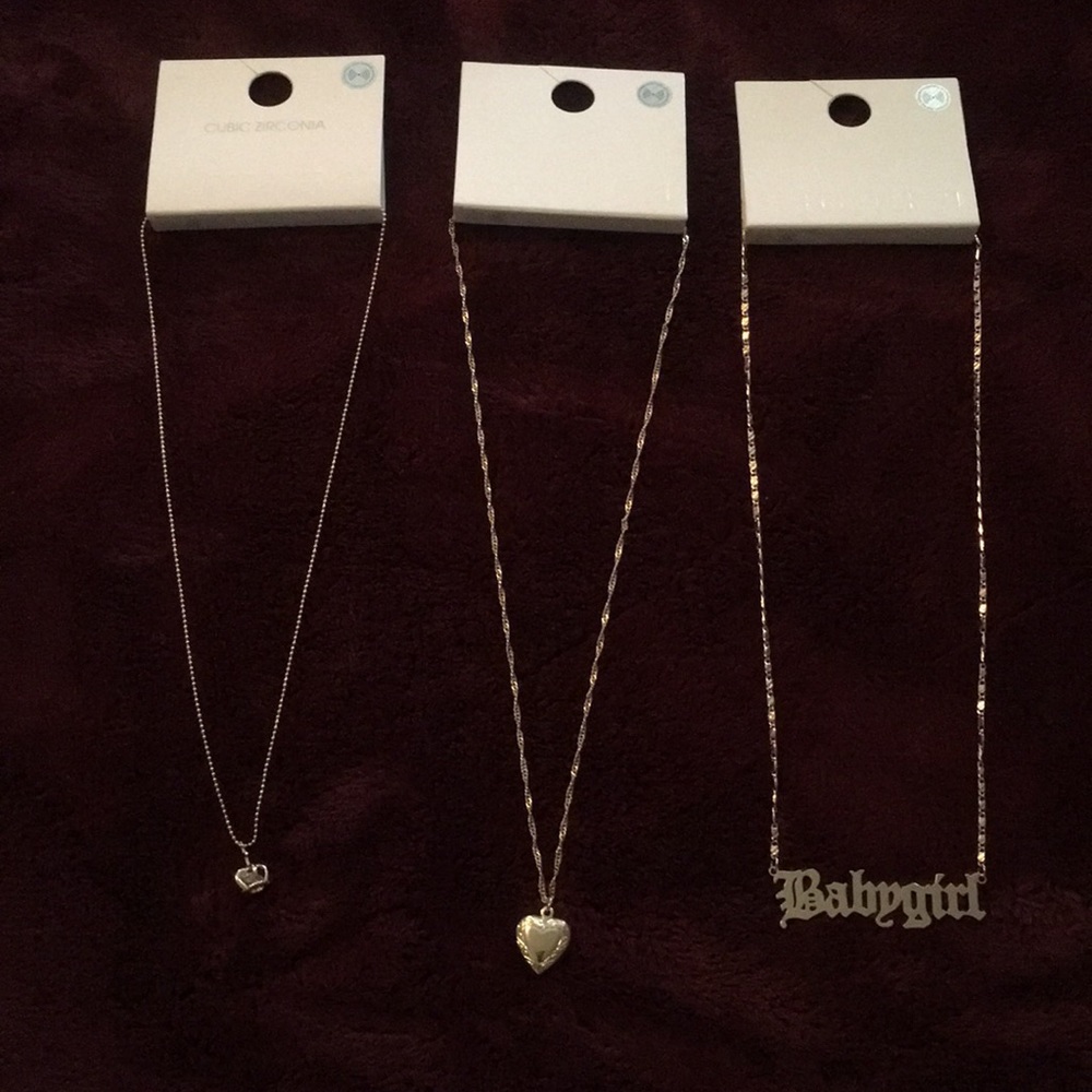 🆕‼️2 Golden necklaces from Forever 21‼️🆕